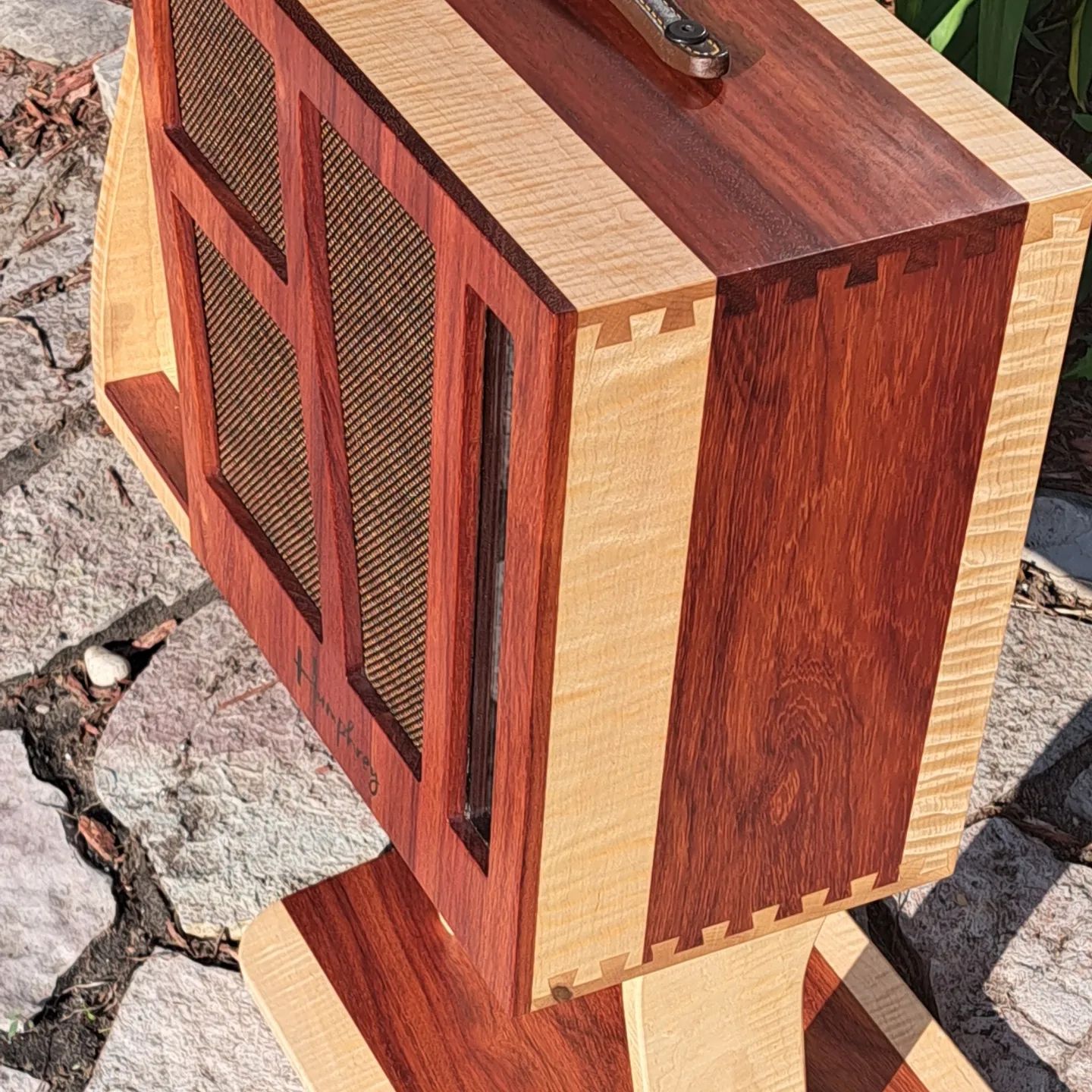 Espresso 15 Tube Amplifier - Curly Maple & Paduak — 3