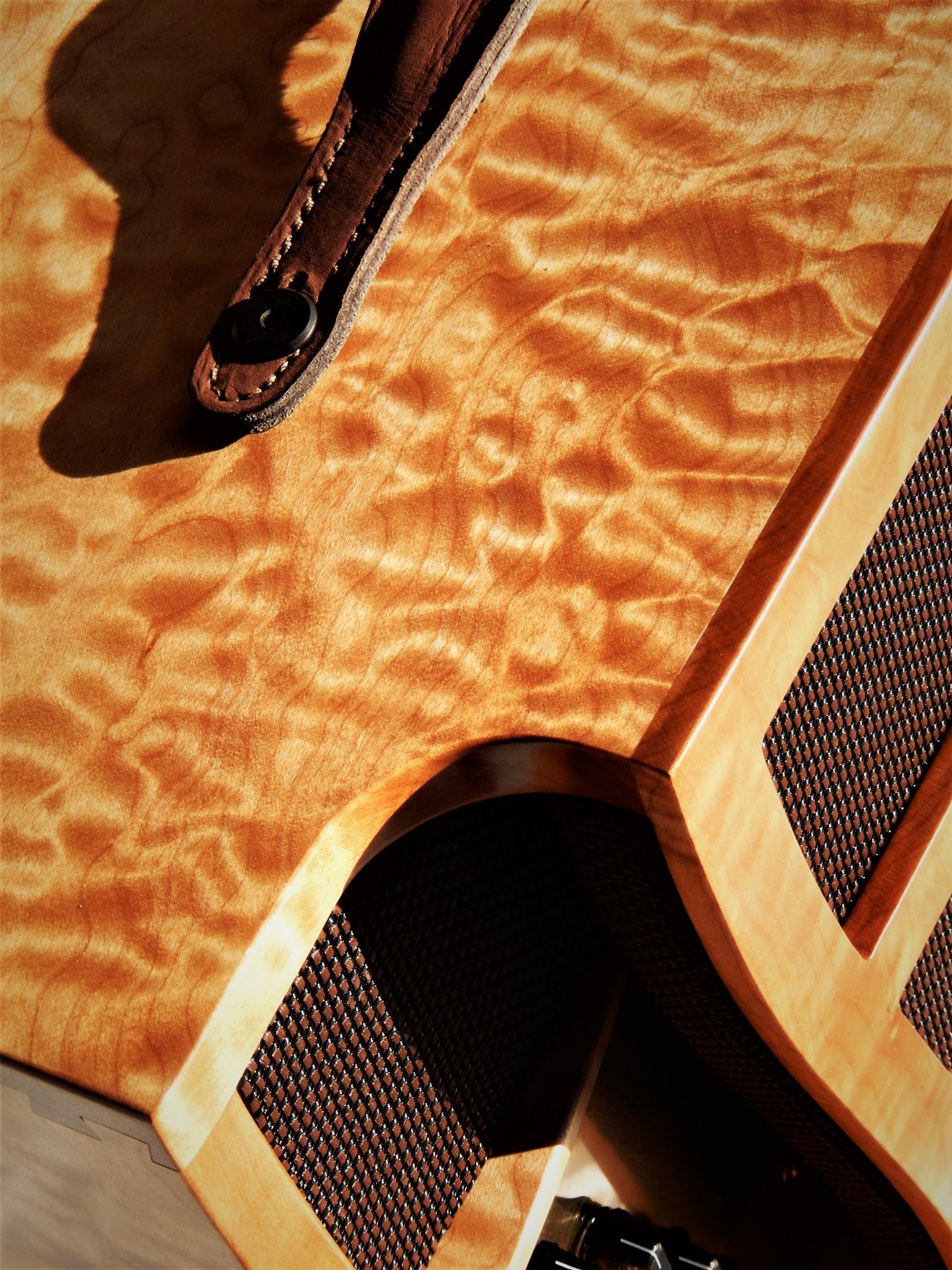 Espresso 15 Tube Amplifier - Quilted Maple — 5