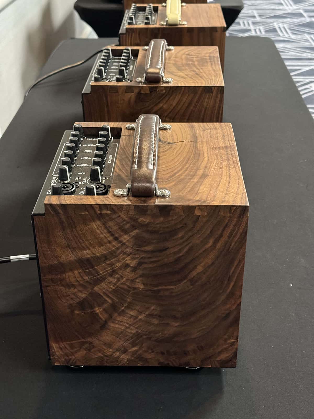 The Bud SIX Hardwood - Walnut — 4